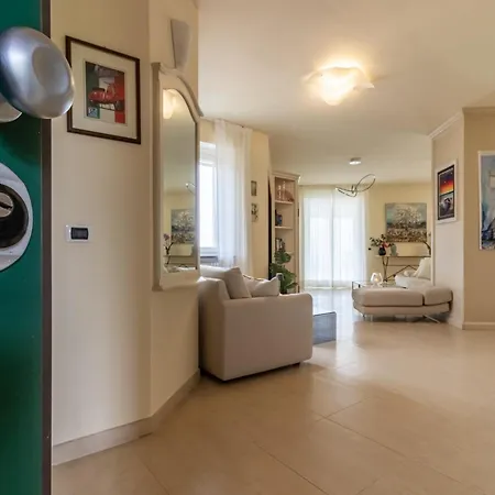 Penthouse Paradiso With Private Pool * Lerici