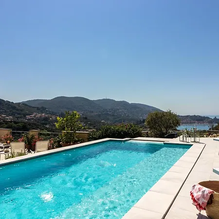 Apartment Penthouse Paradiso With Private Pool