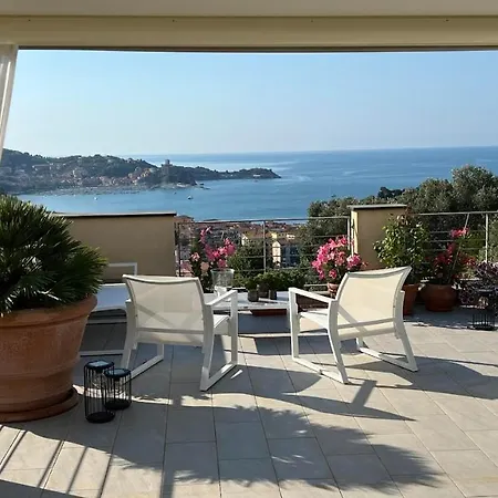 Penthouse Paradiso With Private Pool Apartment Lerici