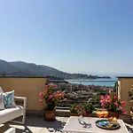 Daire Penthouse Paradiso With Private Pool - Mytouristhome *