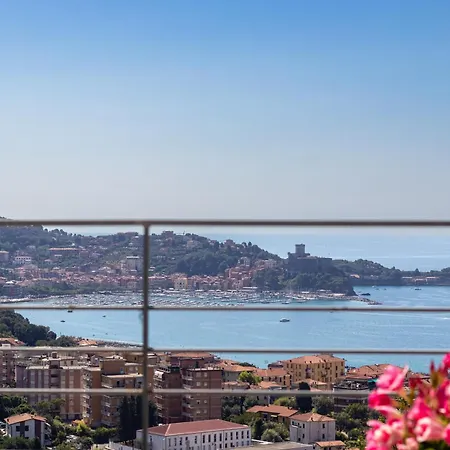 Penthouse Paradiso With Private Pool *