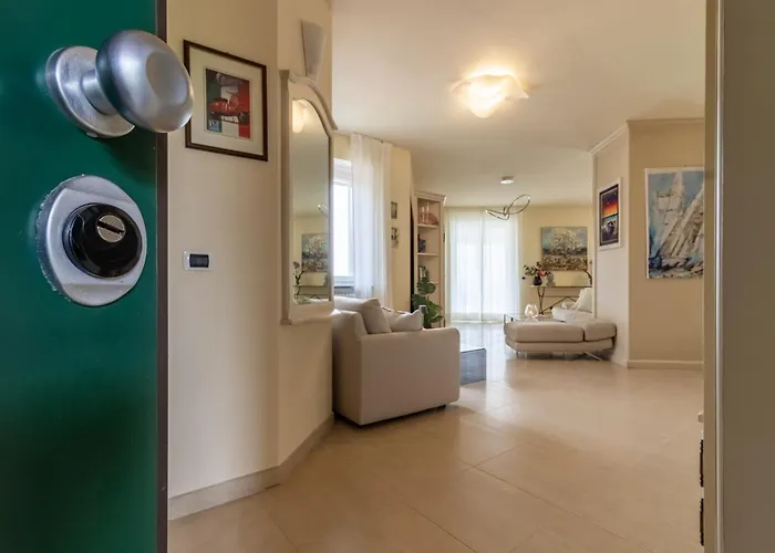 Penthouse Paradiso With Private Pool * Lerici