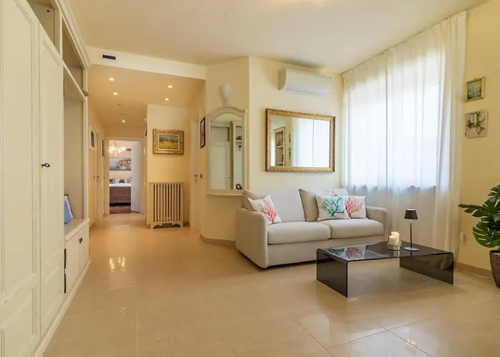 Penthouse Paradiso With Private Pool Apartamento Lerici
