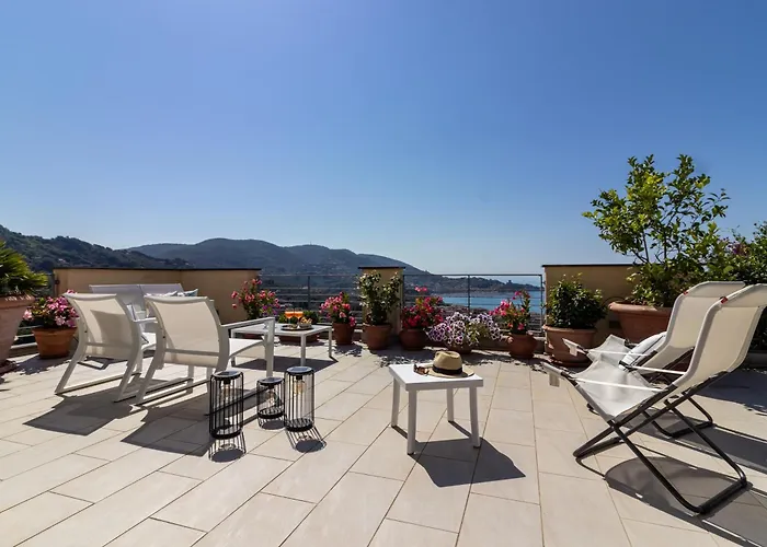 Penthouse Paradiso With Private Pool *