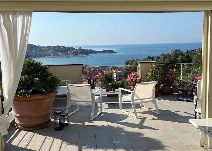 Penthouse Paradiso With Private Pool Apartamento Lerici